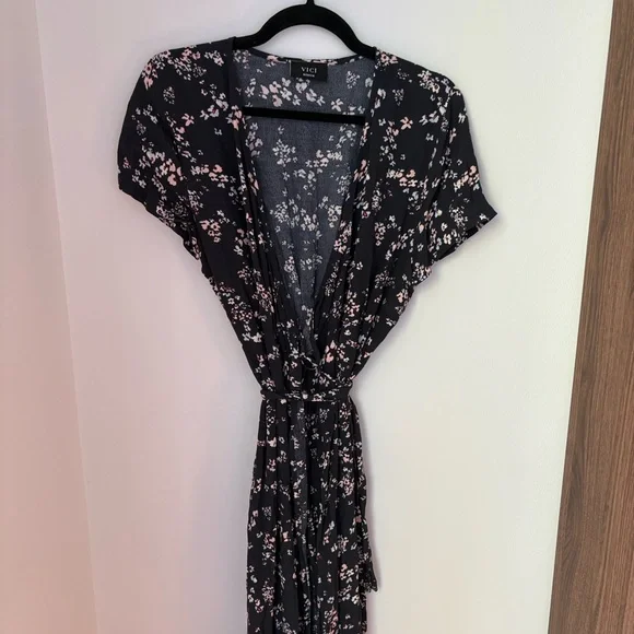 Vici Navy Dress with Soft Pink Floral Print - Picture 2 of 2